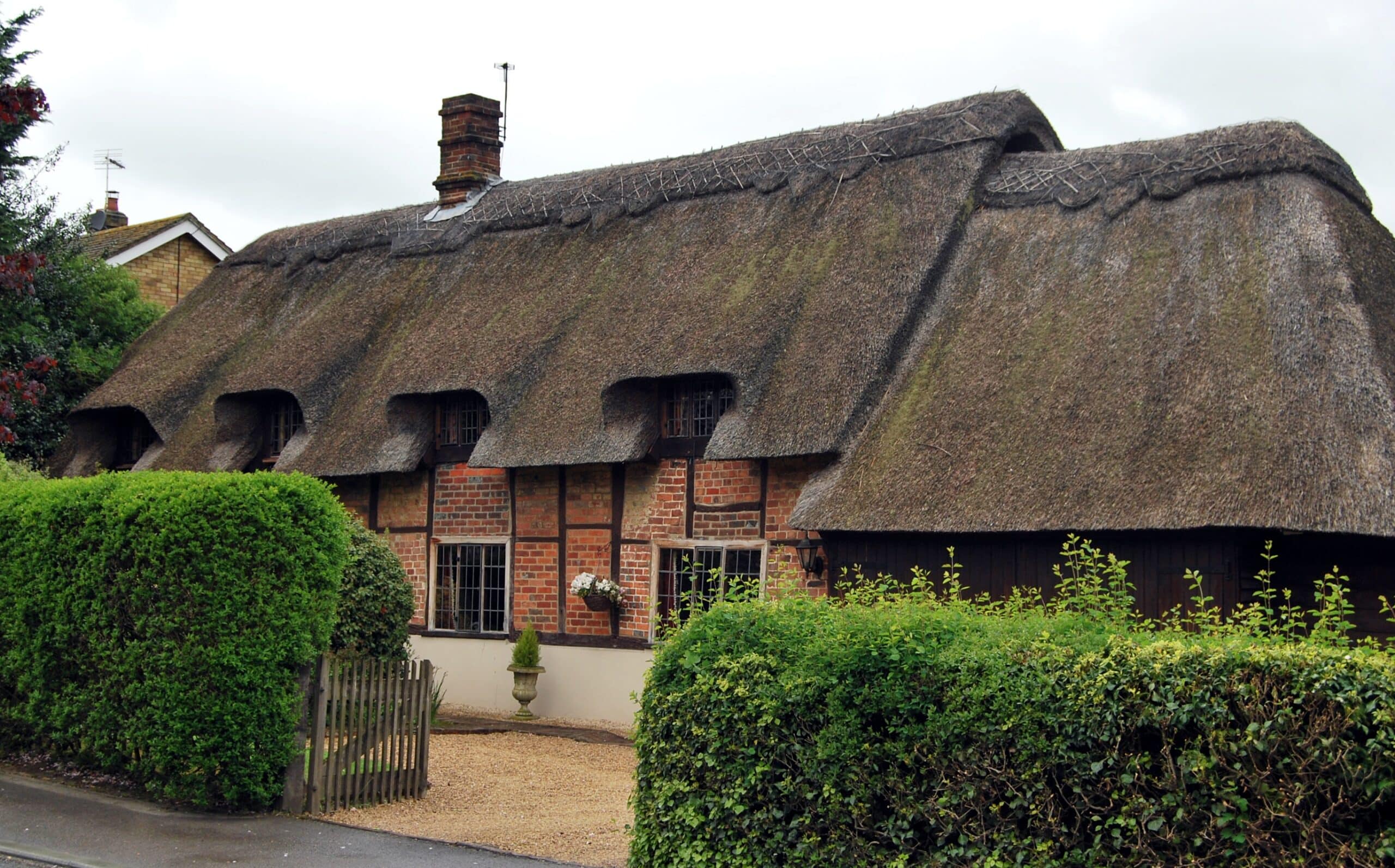 Thatched cottage, holiday places to stay in Buckinghamshire.